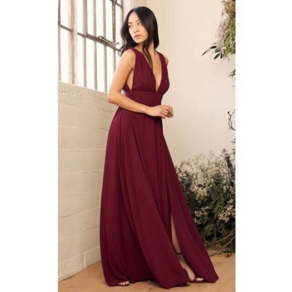 Lulu’s Heavenly Hues Burgundy Plunging‎ V-Neck Maxi Bridesmaid Dress L